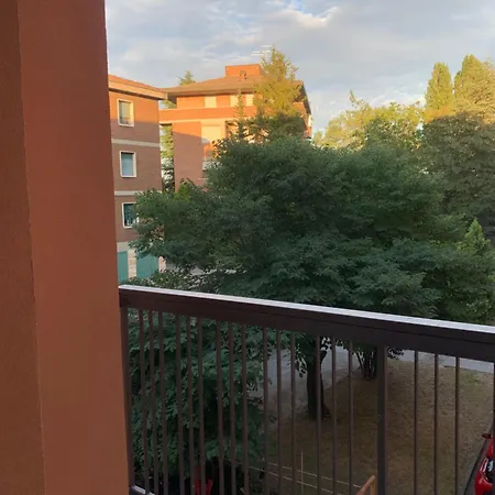 Comfortable 2 Bedroom Suitable 2-5 Pax Apartment