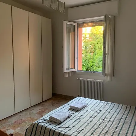 Comfortable 2 Bedroom Suitable 2-5 Pax 博洛尼亚
